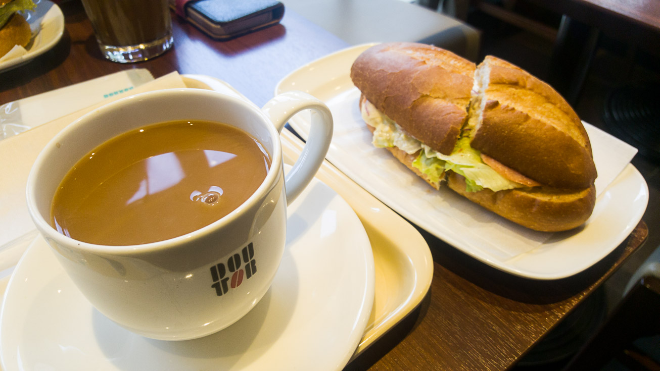 DouTor coffee and sandwiches for breakfast - again. DouTor coffee and sandwiches for breakfast - again.